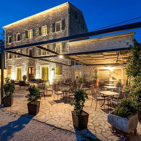 Отель Relais And Wine San Tommaso (Adults Only) Бале Экстерьер фото
